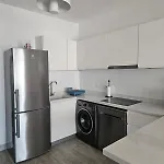 Spacious Beachfront Two-bedroom In Caesar 아파트 *