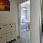 Spacious Beachfront Two-bedroom In Caesar 아파트 Boghaz