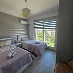 Spacious Beachfront Two-bedroom In Caesar * Boghaz