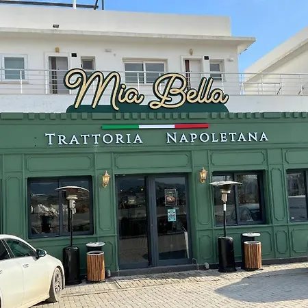 Spacious Beachfront Two-bedroom In Caesar