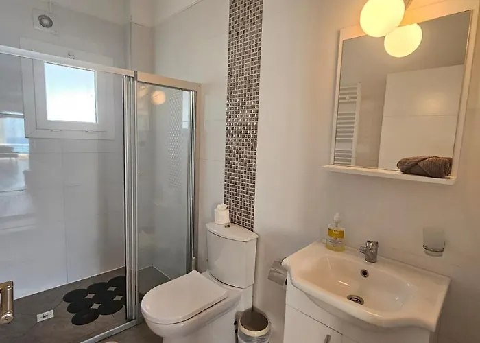 Spacious Beachfront Two-bedroom In Caesar